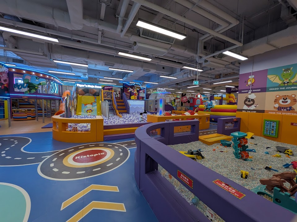 2-Day Parks & Playgrounds Adventure in Hong Kong