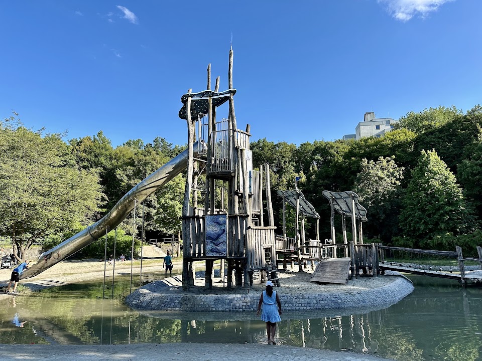 2-Day Parks & Playgrounds Adventure in Munich