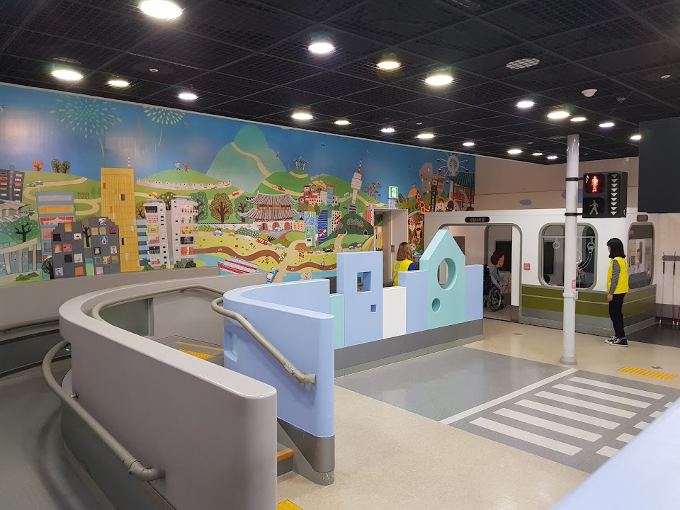 3-Day Indoor Play & Interactive Museums in Seoul