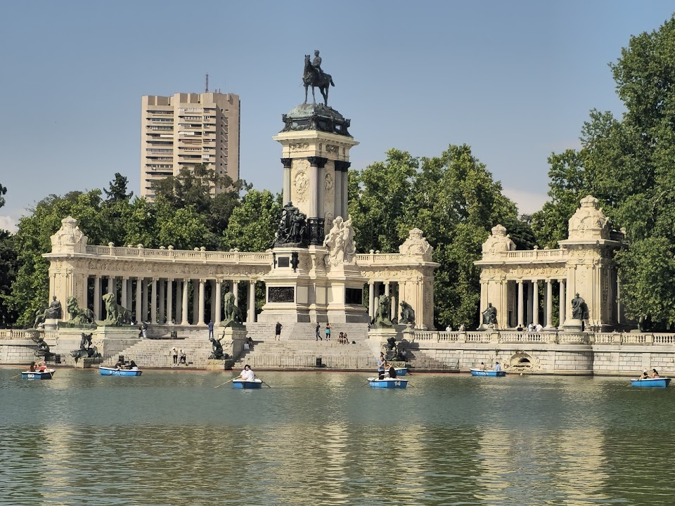 El Retiro Park – Crystal Palace