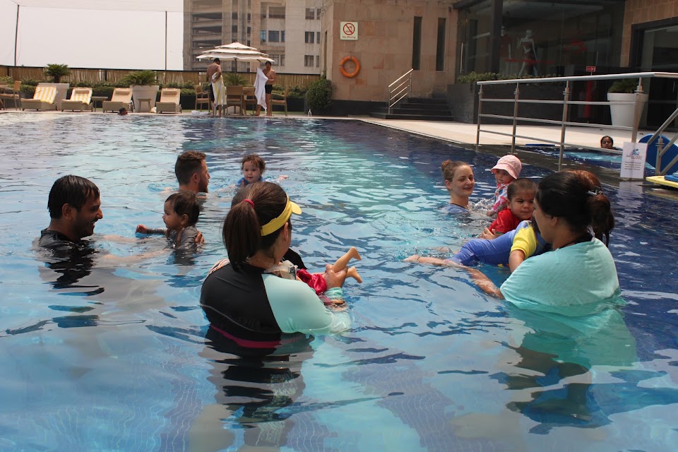 10 Child-Friendly Swimming Pools in Delhi (With Toddler Sections)